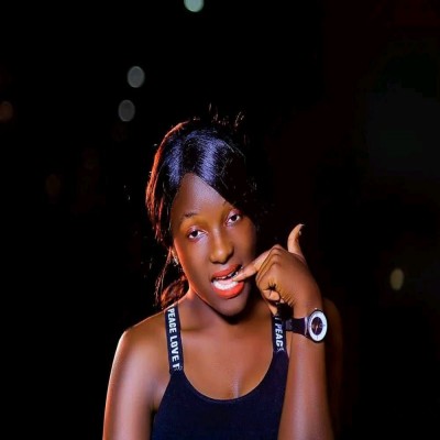 Pretty mackie 