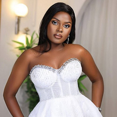 Nyamtte Mariam - Matte Makeup 256