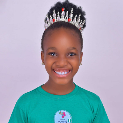 Ujuh Emmanuella Chisimdi : Nigeria