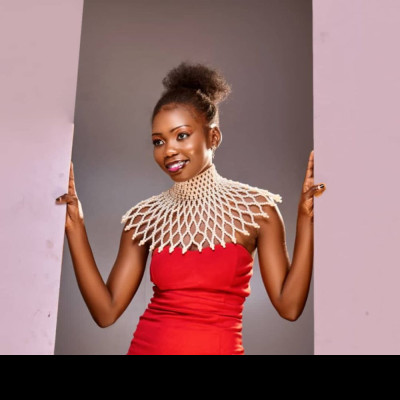 Lamaro vivian sharifa