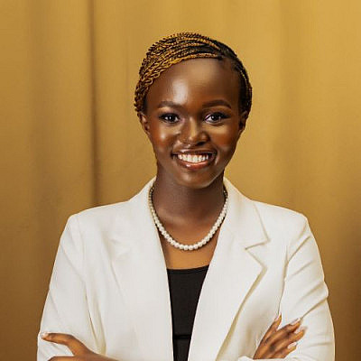 Praise Dania Lamaro