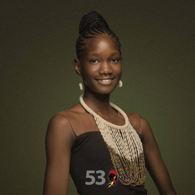 Lakareber Jenine Edith.