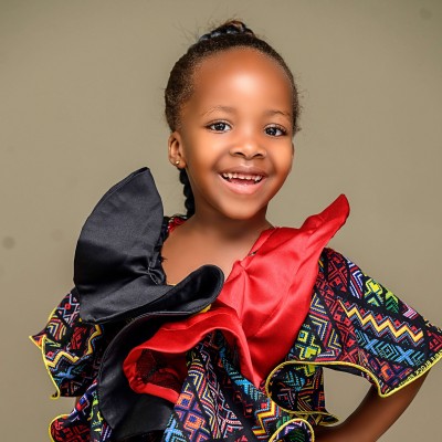 Komujuni Lauretta Netanya